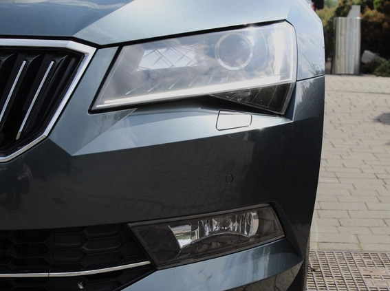 Skoda Superb cena 87900 przebieg: 113069, rok produkcji 2017 z Byczyna małe 529